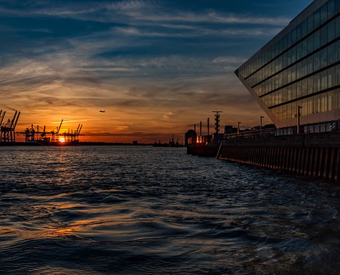 Dockland-Hamburg-Abendlicht